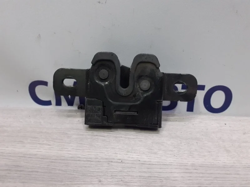 Замок капота Volvo XC60 31298610 XC60 2.0, левый