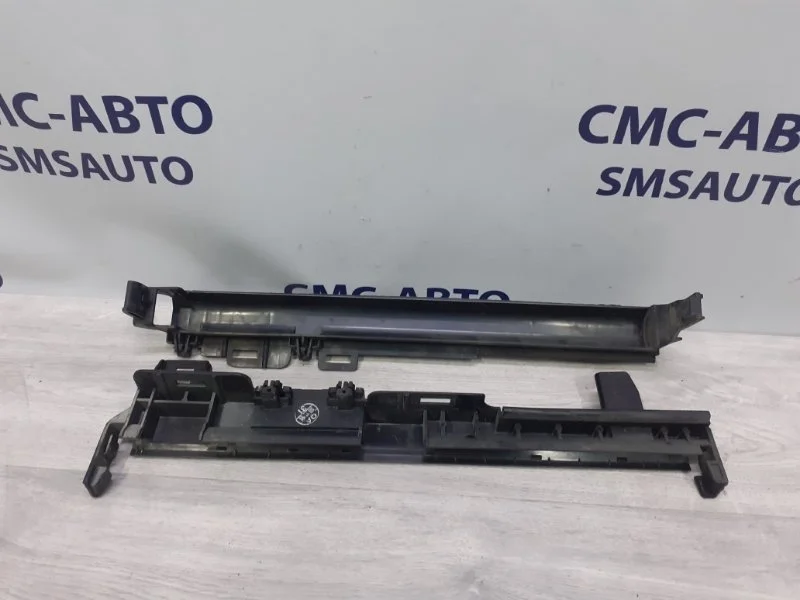 Кронштейн радиатора Mercedes-Benz GLK A2045010320 X204