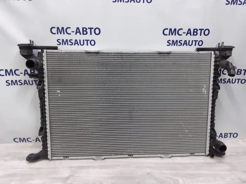 Радиатор охлаждения ДВС Audi A7 2014 8K0121251H C7 3.0 CGW