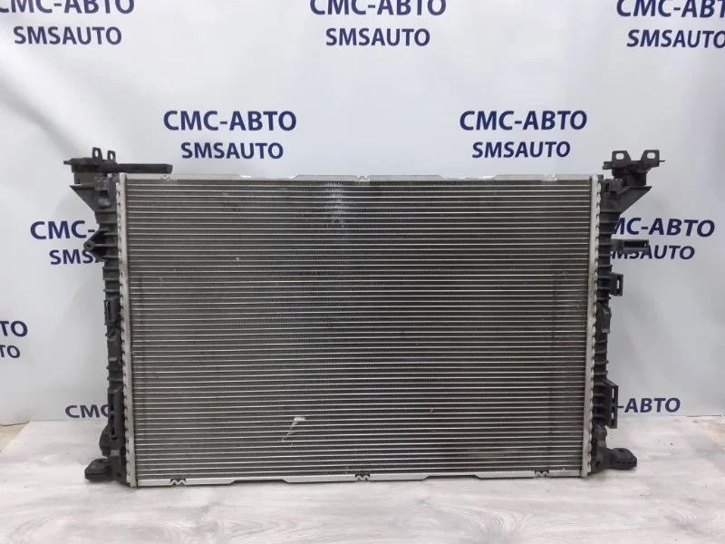 Радиатор охлаждения ДВС Audi A7 8K0121251H C7 3.0 CGW