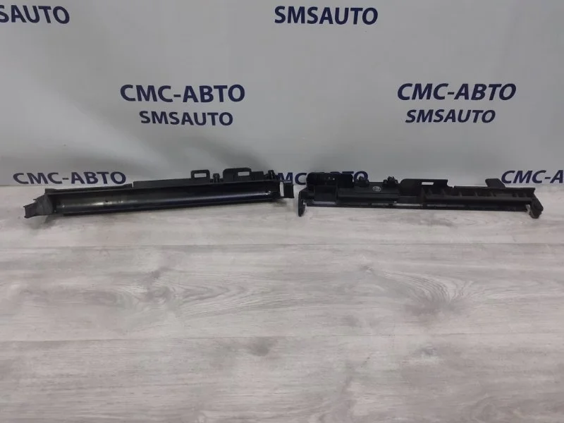 Кронштейн радиатора Mercedes-Benz E-Class A2045010320 C207