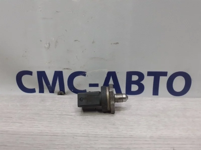 Датчик давления топлива Audi Q5 06J906051F 8R 2.0T CNC