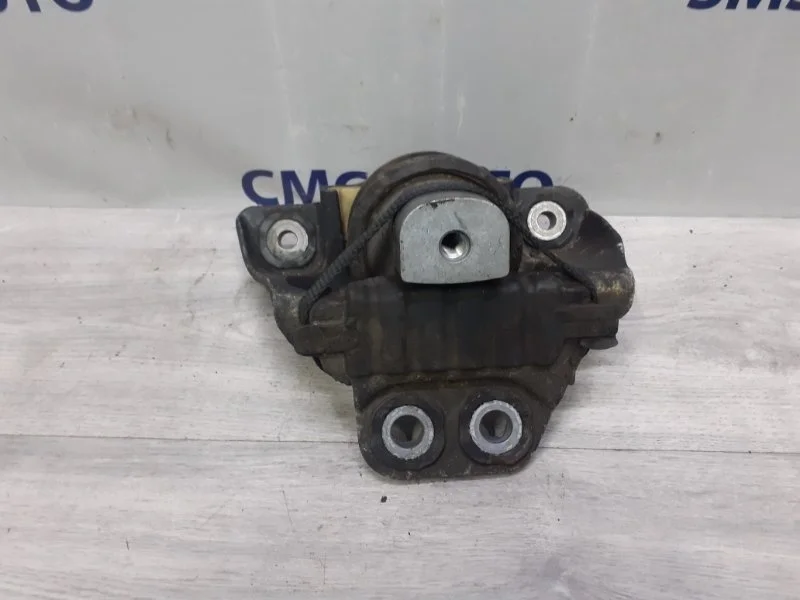 Опора ДВС Volvo V90 31686885 V90 B4204T23 2.0, правая