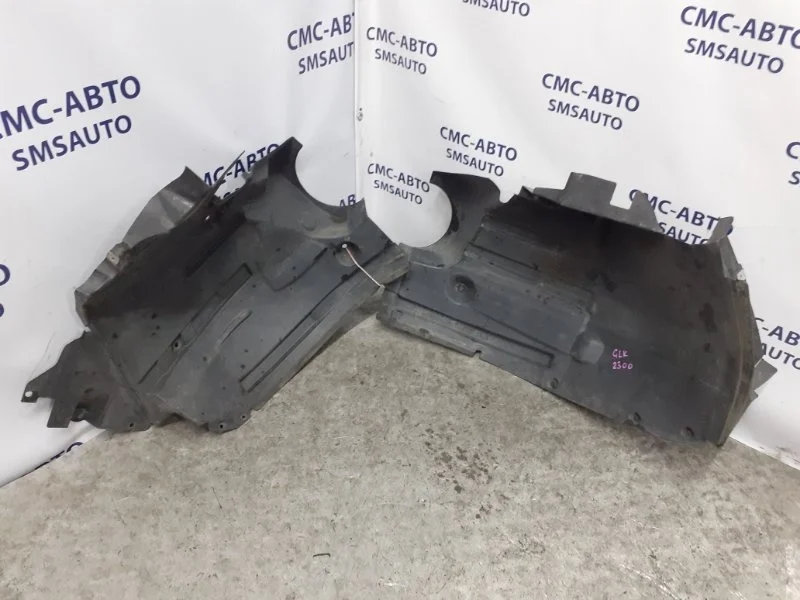 Подкрылок Mercedes-Benz GLK A2046907530 X204, передний левый