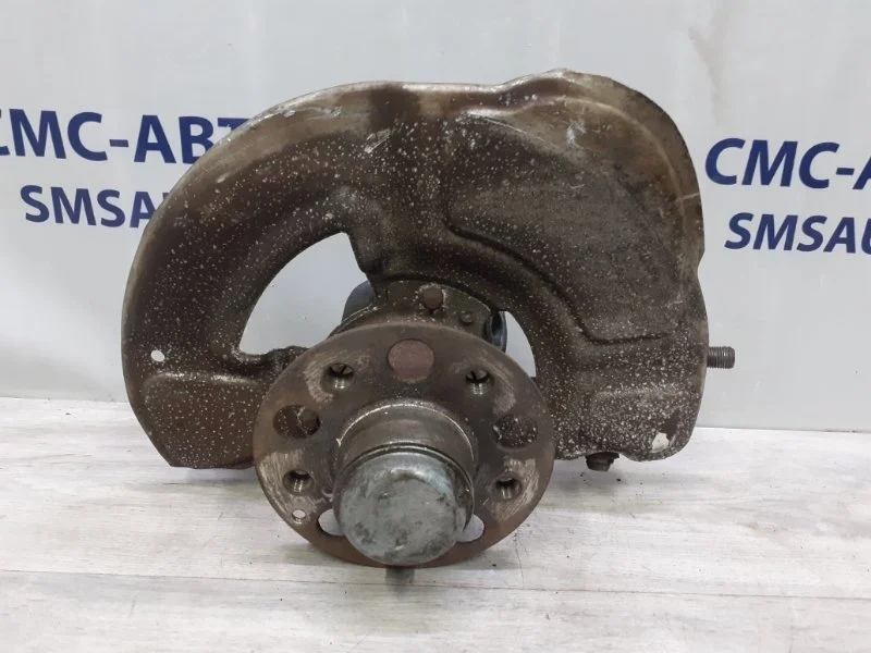 Кулак поворотный Mercedes-Benz CLS-Class A2183321001 W218, передний правый