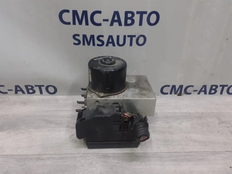 Блок АБС ABS Volvo XC90 2006 30714956 XC90 2.5