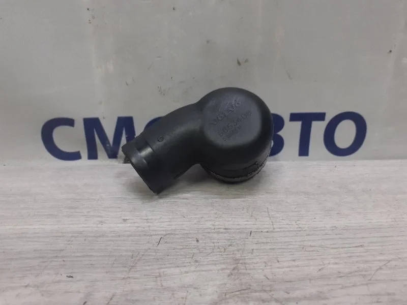 Патрубок вентиляции картера Volvo XC90 2006 30677388 XC90 2.5