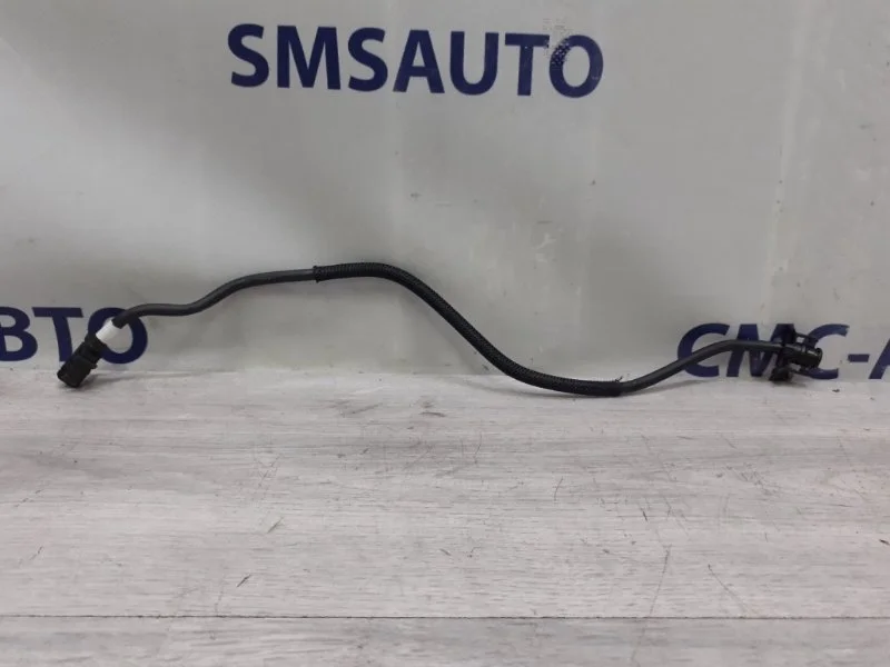 Трубка системы охлаждения Volvo XC70 31274900 XC70 3.2