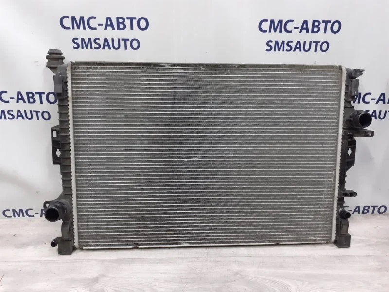 Радиатор охлаждения ДВС Volvo XC60 31368082 XC60 2.0