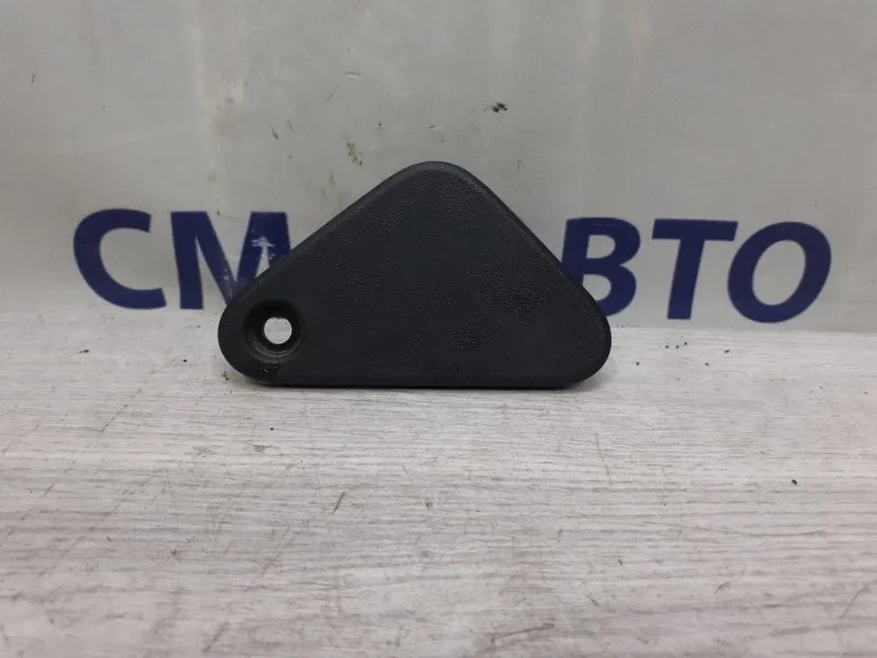 Кронштейн радиатора Volvo XC60 30723367 XC60 2.0, правый