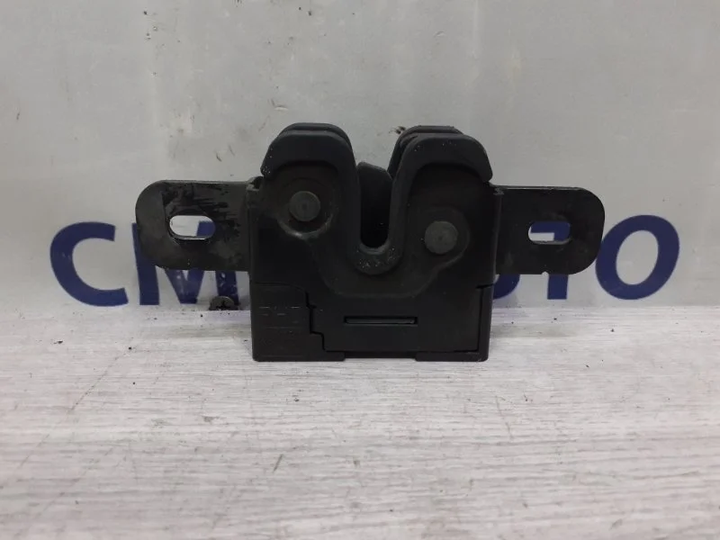 Замок капота Volvo XC60 31298610 XC60 2.0, левый