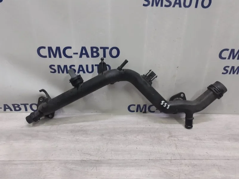 Патрубок охлаждения Audi A6 06E121045AB C7 2.8 CHV