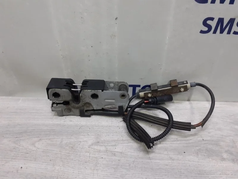 Замок капота с датчиком Volkswagen Touareg 7P6823509 NF