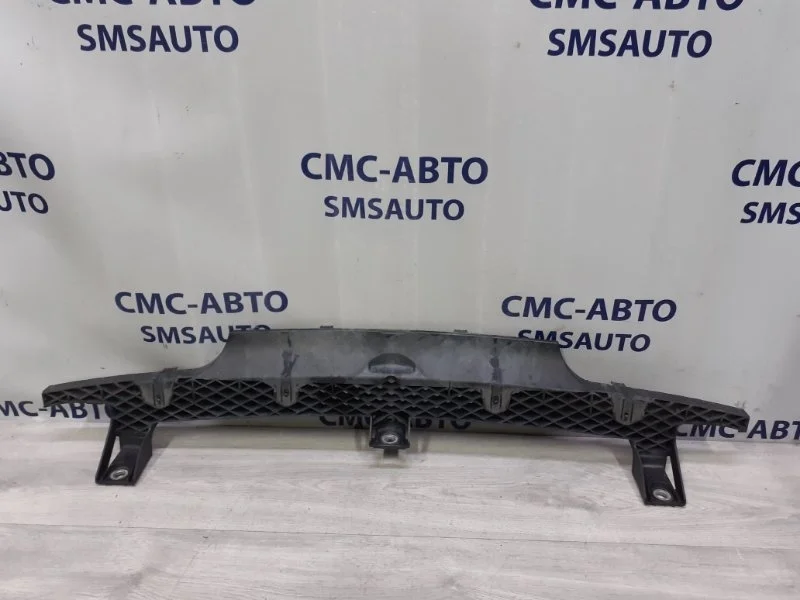 Кронштейн бампера Volkswagen Touareg 7P6807192 NF, передний