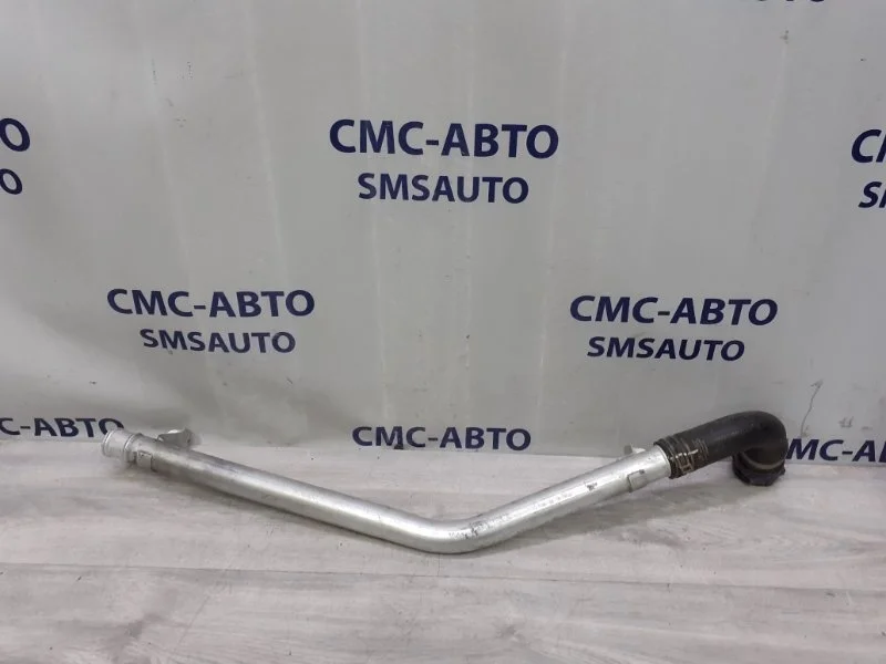 Патрубок охлаждения Volkswagen Touareg 7P0121070AF NF