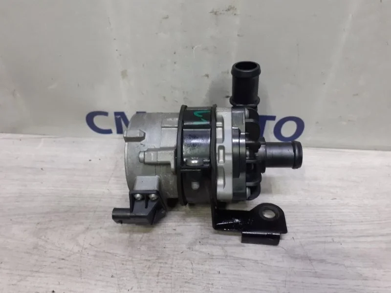 Насос охлаждения электрический Volkswagen Touareg 7P0965567 NF