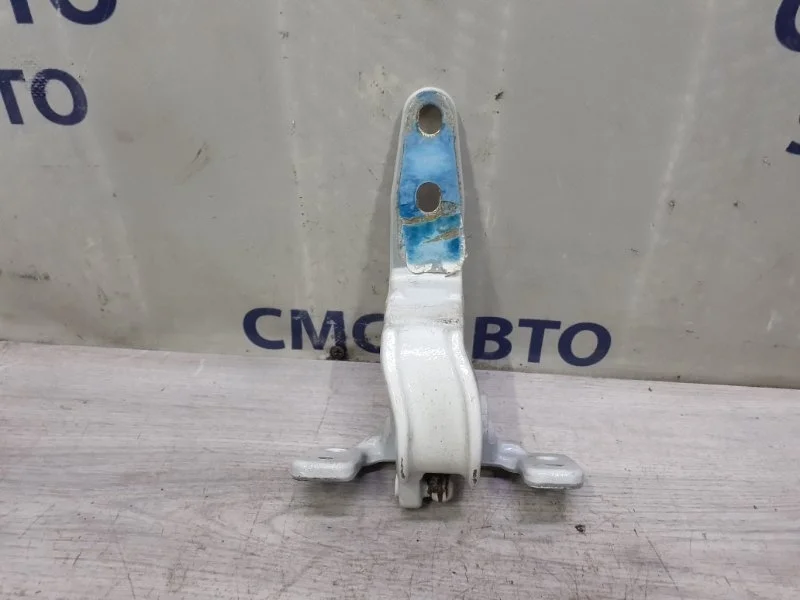 Петля багажника Mercedes-Benz GLK A2047400737 X204, левая