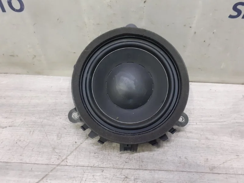 Динамик Volvo XC70 30797726 XC70 3.2