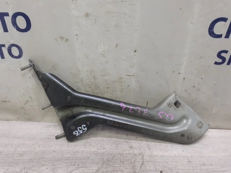 Кронштейн крыла Audi Q5 8R0821136 8R 2.0T CNC, передний правый