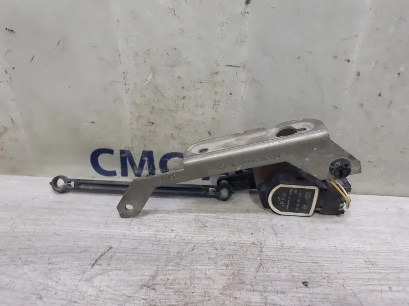 Датчик уровня подвески Mercedes-Benz GLK A2043202989 X204, передний левый