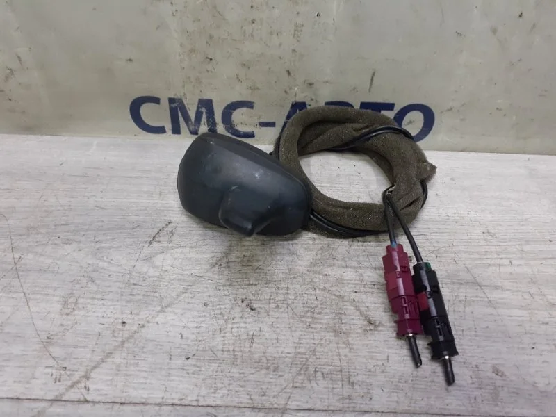 Антенна Mercedes-Benz GLK A20482070759051 X204