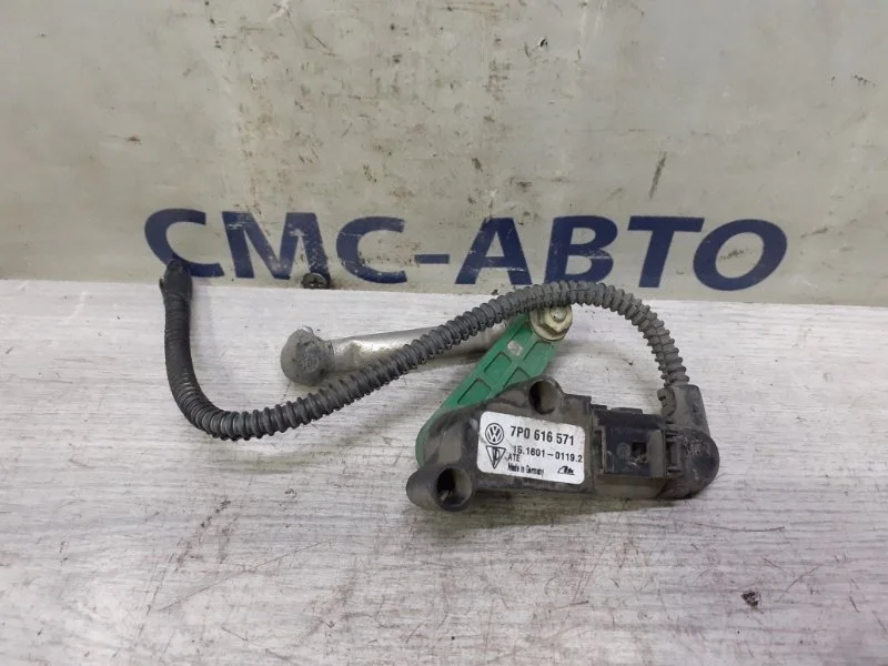 Датчик уровня подвески Volkswagen Touareg 7P0616571 NF, задний