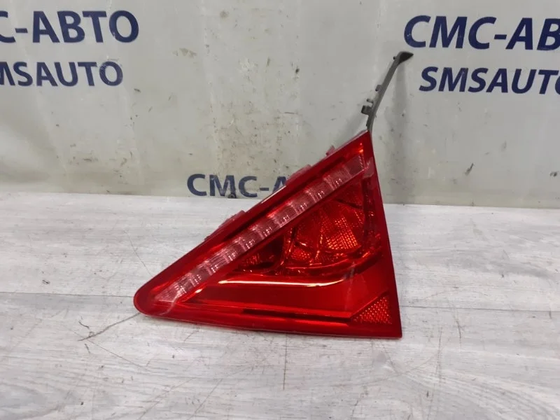 Фонарь крышки багажника Audi A7 2014 4G8945094 C7 3.0 CGW, правый