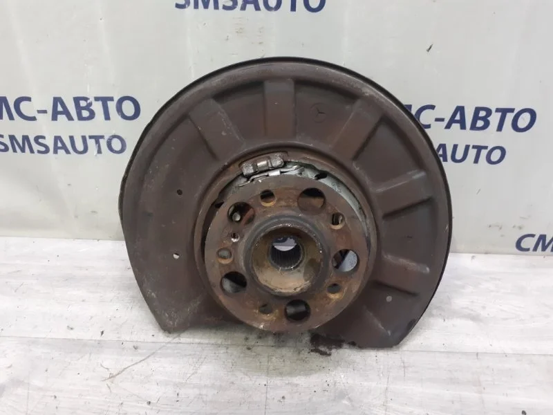 Кулак поворотный Mercedes-Benz GLK A2123500141 X204, задний левый