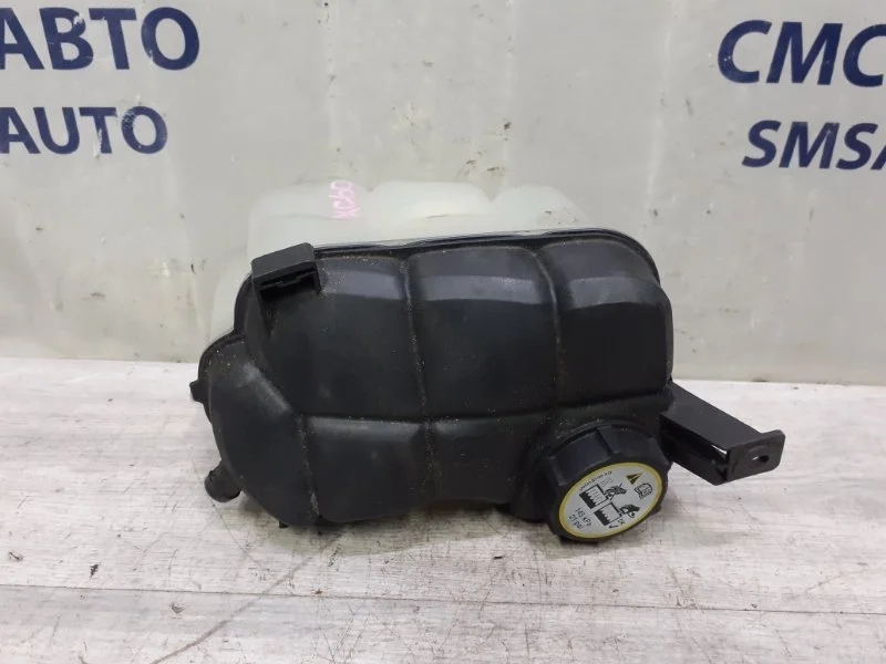 Бачок расширительный Volvo XC60 30645812 XC60 2.0