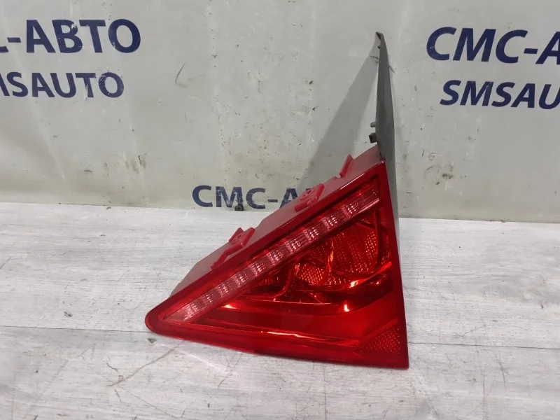 Фонарь крышки багажника Audi A7 2014 4G8945094 C7 3.0 CGW, правый