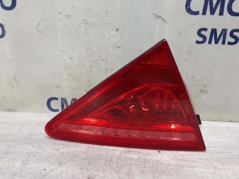 Фонарь крышки багажника Audi A7 2011 4G8945093 C7 3.0 CGW, левый