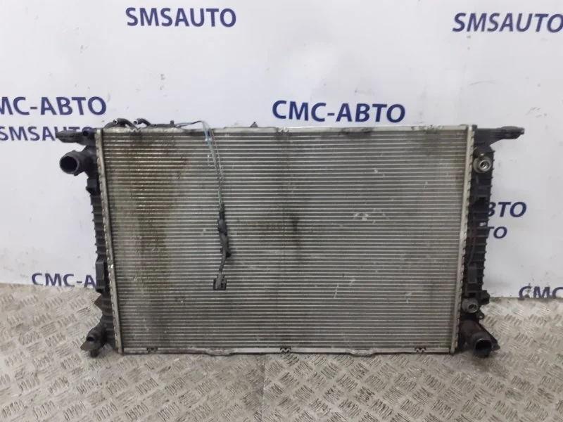 Кассета радиаторов Audi Q5 2013-2016 8K0121251AA 8R