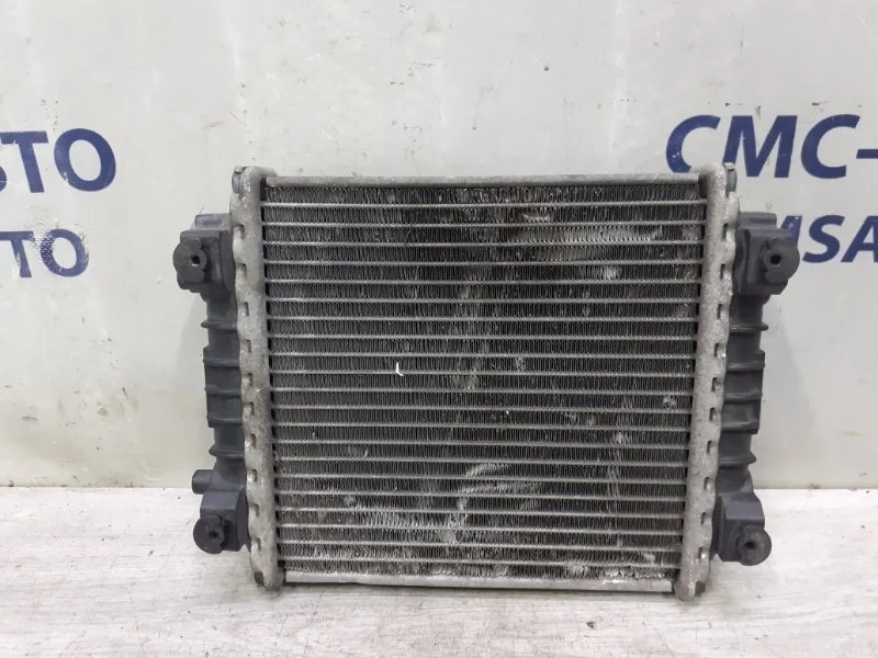 Радиатор дополнительный Audi A6 Allroad 2013 4G0121212 C7 3.0 CGW