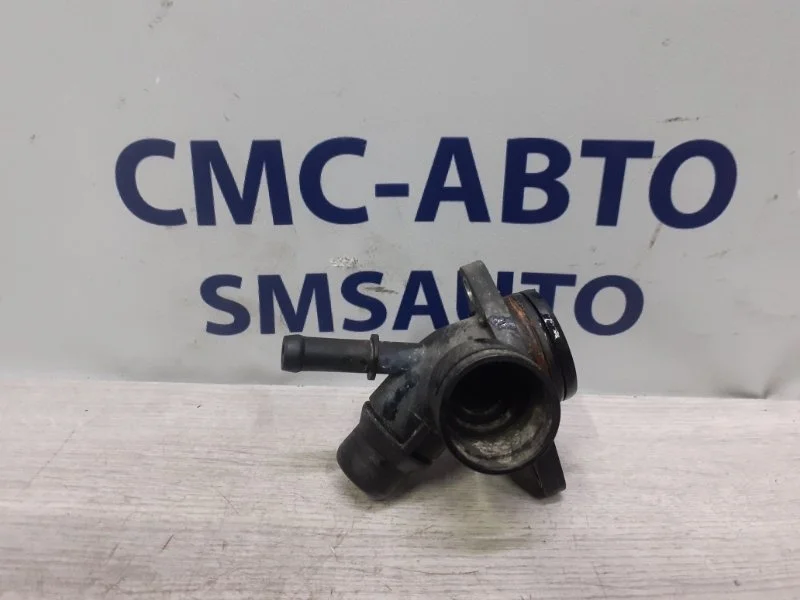 Фланец системы охлаждения Audi A5 06H121132E 8T/ КУПЕ 2.0T CDN