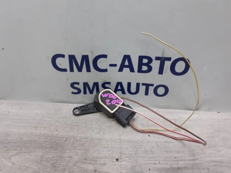 Датчик уровня подвески Mercedes-Benz GLK A2043202989 X204, передний левый