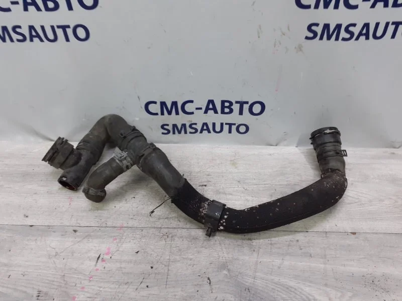 Патрубок охлаждения Audi A6 2015 4G0122055AB C7 2.0T CYP