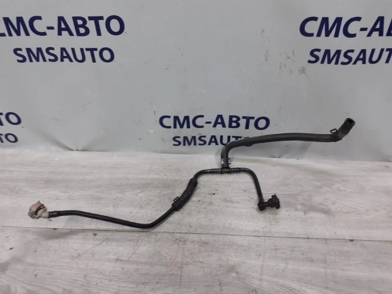 Трубка системы охлаждения Audi A6 2015 4G0121081EP C7 2.0T CYP