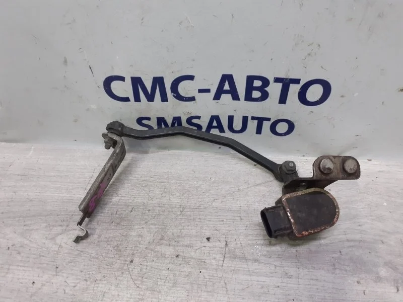 Датчик уровня подвески Volvo XC60 31288272 ХС60, передний правый