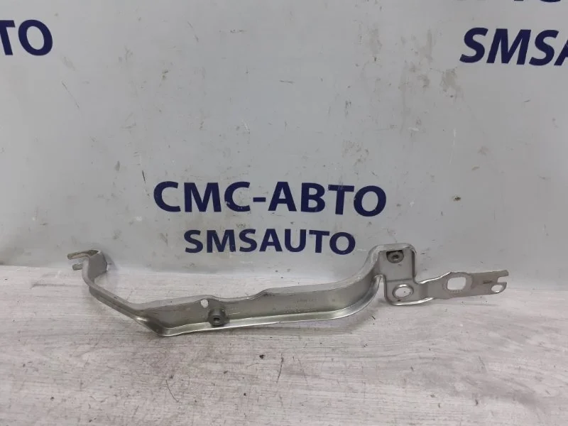 Кронштейн крыла Audi A6 2015 4G0807591B C7 2.0T CYP, передний левый