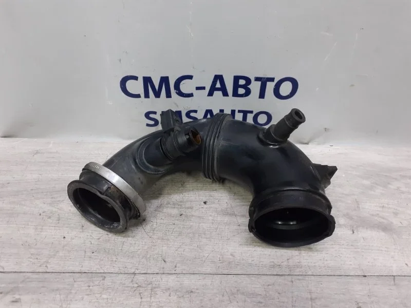 Патрубок воздушный Mercedes-Benz C-Class A2740900029 W205 2.0 T