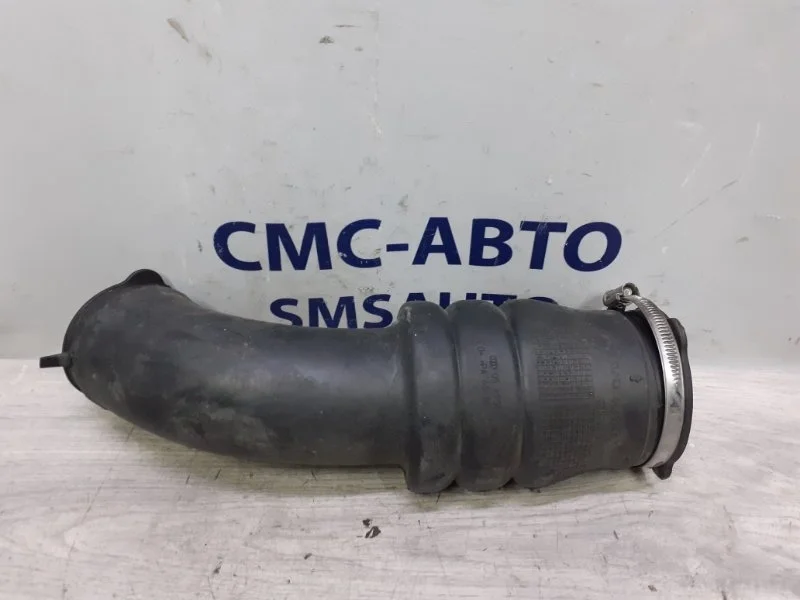 Патрубок воздушного фильтра Volvo V40 Cross country 8692401 V40