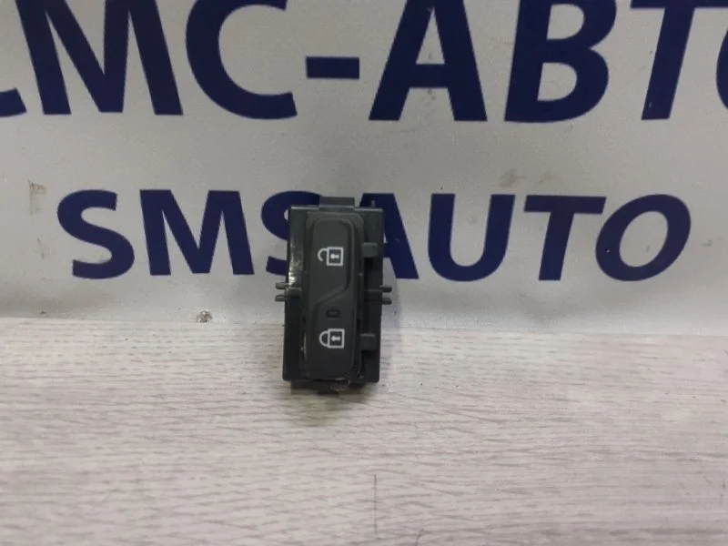 Кнопка блокировки двери Volvo V40 Cross country 31334571 V40