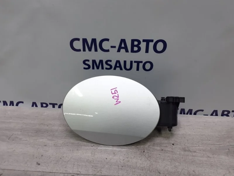 Лючок бензобака Mercedes-Benz R-Class A2517570206 W251