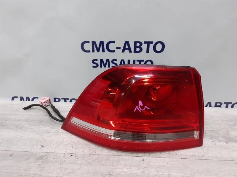 Фонарь на крыло Volkswagen Touareg 7P6945095F NF 3.6, задний левый