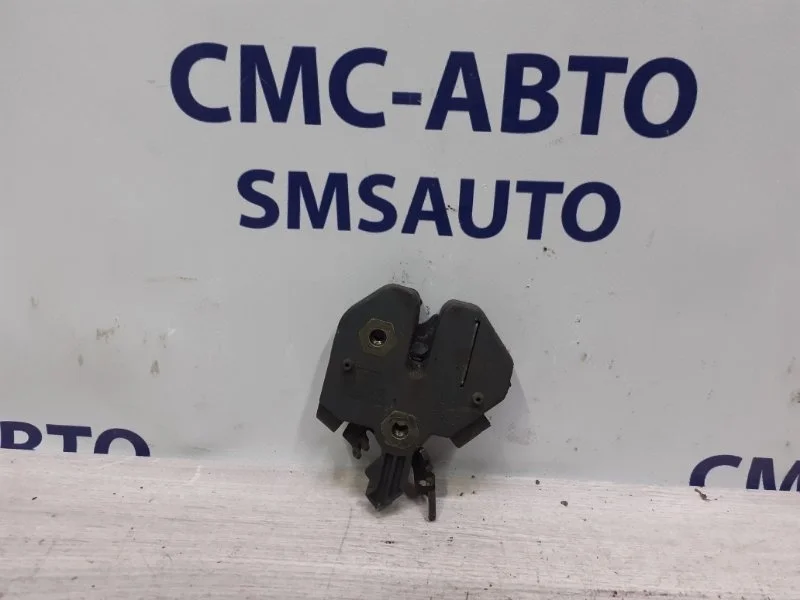 Замок капота Volvo XC90 31218475 ХС90 2.5