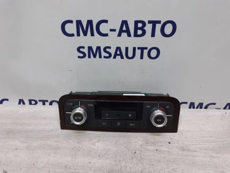 Блок управления климатом Volkswagen Touareg 7P6907040CD NF 3.6
