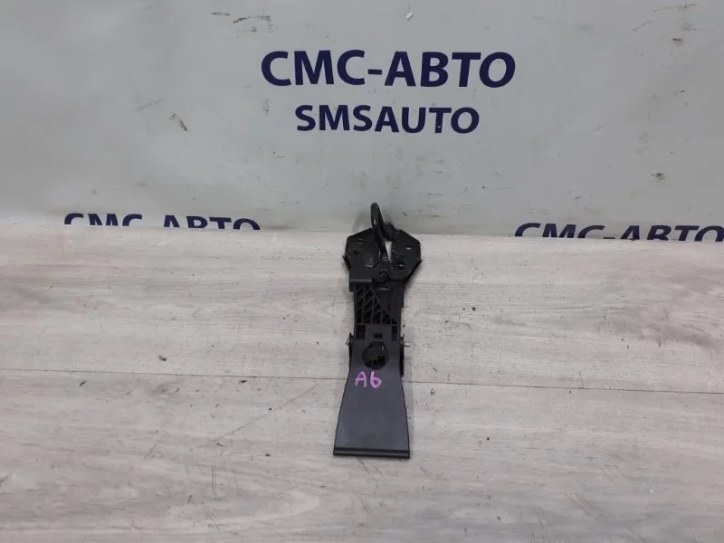 Крюк капота Audi A6 4G0823480 C7 2.8 CHV, передний