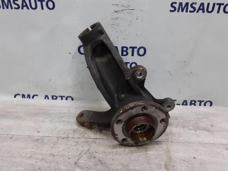 Кулак поворотный Volvo XC60 31451327 ХС60, передний правый