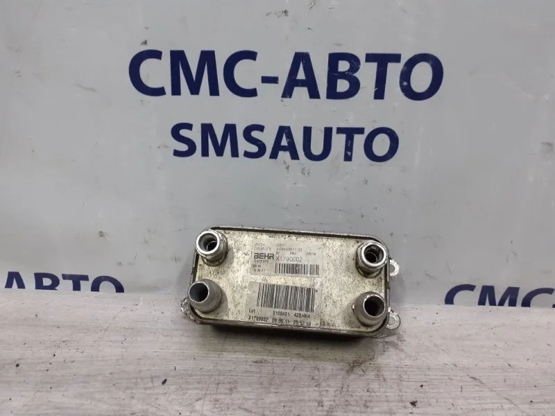 Радиатор масляный Mercedes-Benz E-Class A0995001100 W212