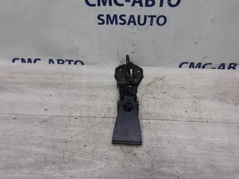 Замок капота Audi A6 2015 4G0823480 C7 2.0T CYP